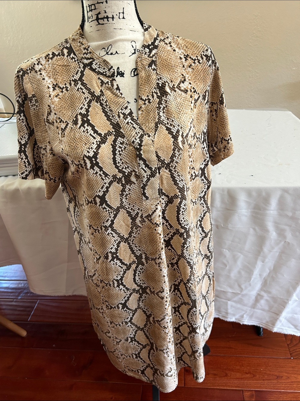 H&M Beige and Black Snake Print Short Sleeve Dress